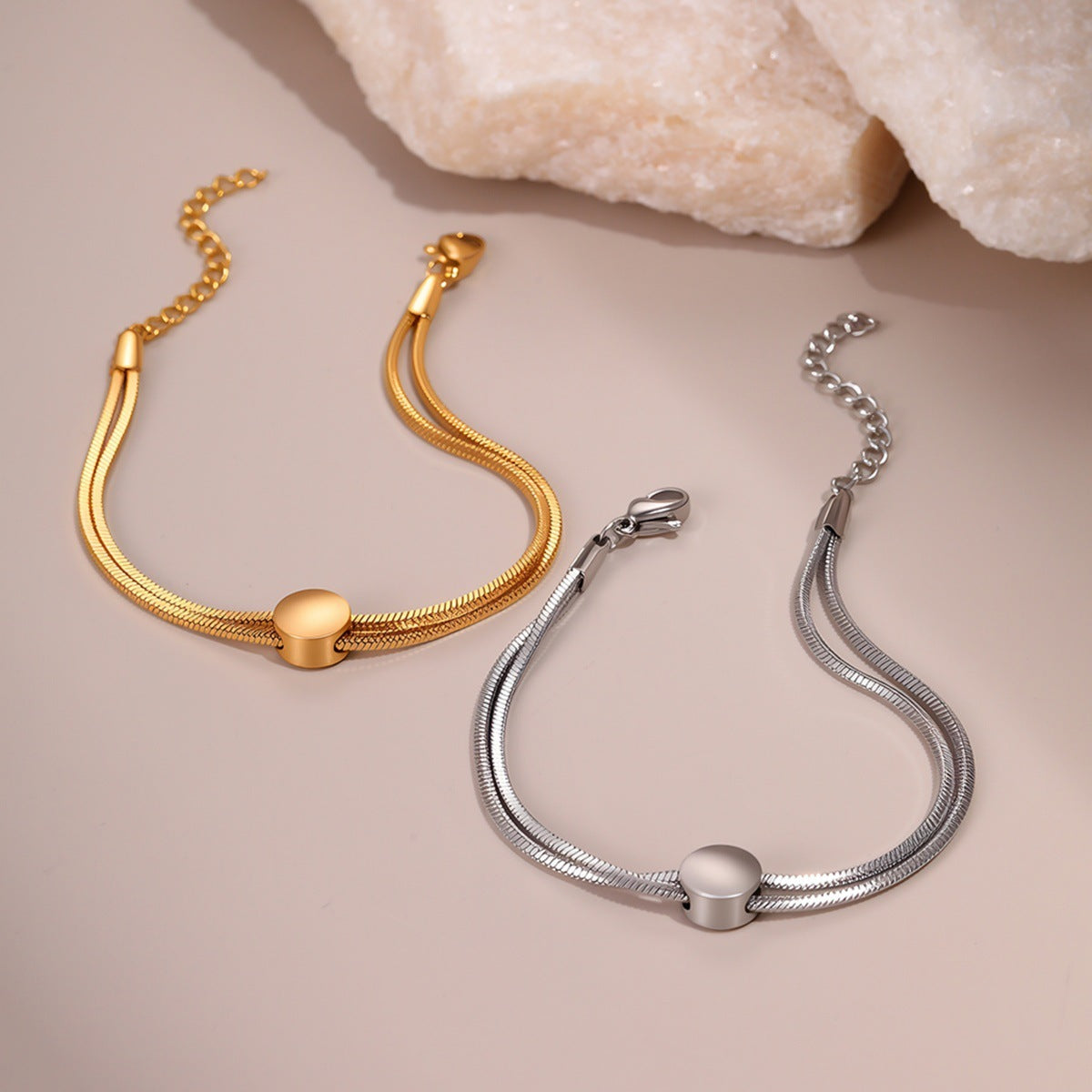 Bracelet chaîne serpent en acier titane doré 18K – Design minimaliste et inaltérable