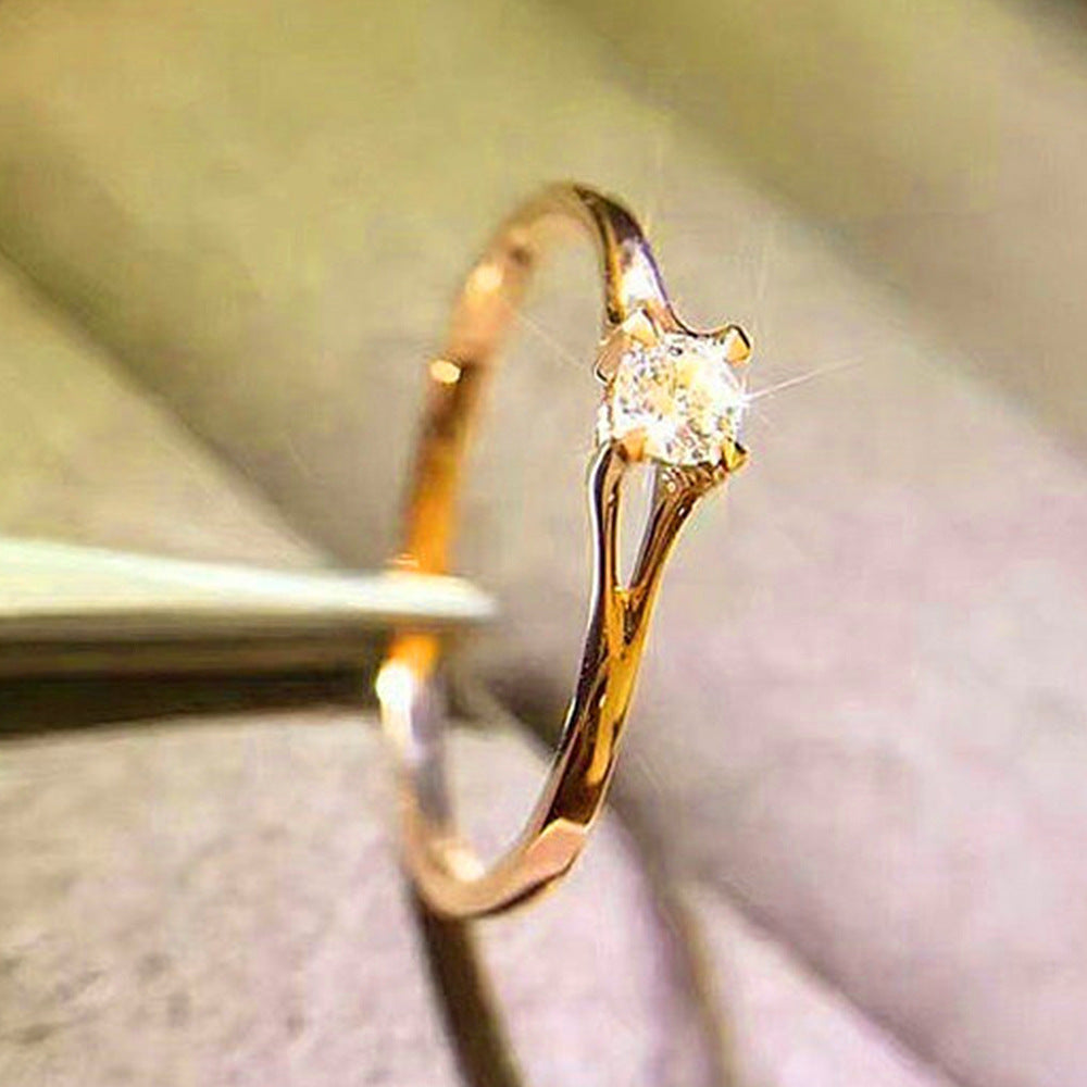 Bague femme minimaliste en zircon