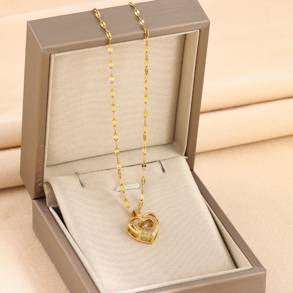 Collier double rang “Love” avec strass