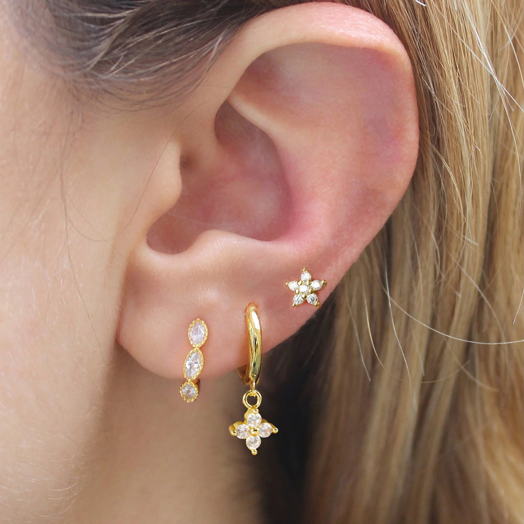 Boucles d’oreilles géométriques à fleurs en cristal